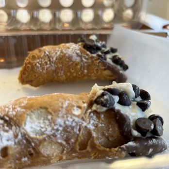 Sugarbloom Cakery And Coffee - Cannoli (12/26/24) - Coffee & Tea Near Me - Redlands, California