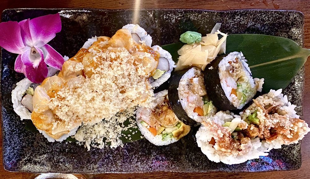 Domo Sushi Kitchen & Bar