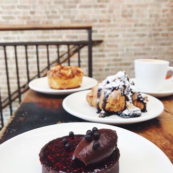 Floriole Cafe & Bakery - Bakeries Near Me - Chicago, Illinois Floriole Cafe & Bakery - Bakeries Near Me - Chicago, Illinois