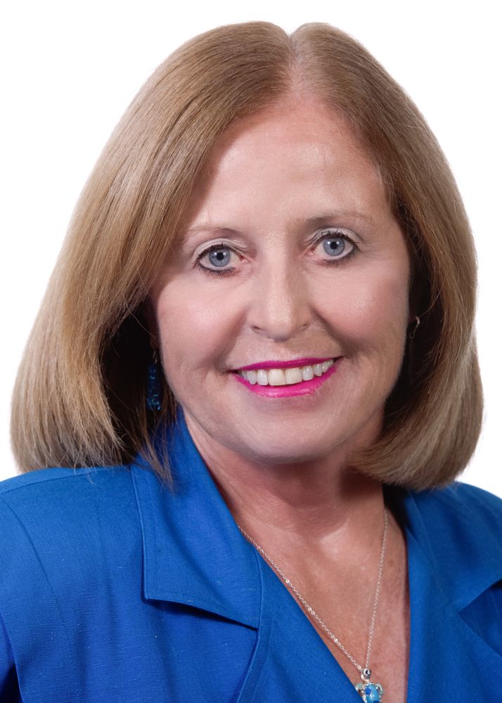 PAT SKIPPER BERKSHIRE HATHAWAY San Rafael, California Real Estate