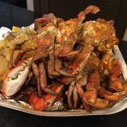 Friendly Fish Market - Garlic Blue Crab