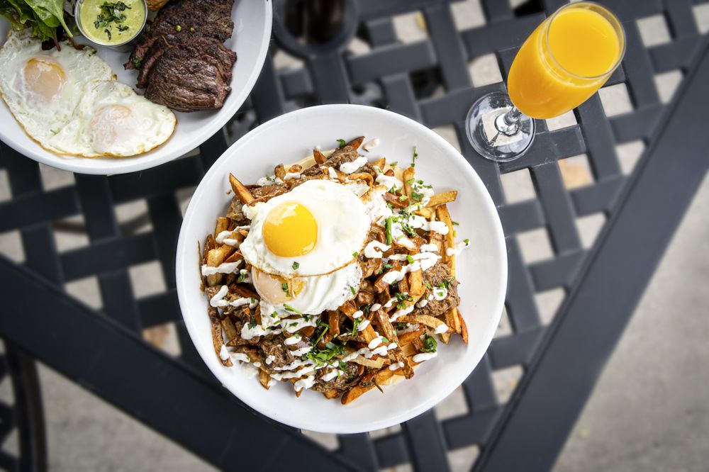 Social spots from Harleys American Grille