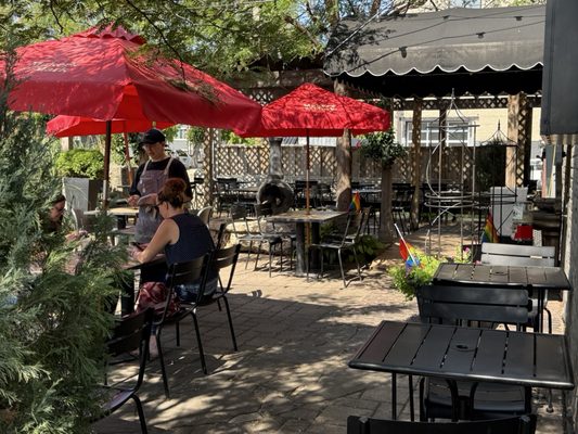 Luna & The Bear - Kitchen & Libation House by null