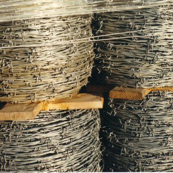 Pioneer Fence - Double strand barbed wire - Fences & Gates Near Me - Winnipeg, Manitoba Pioneer Fence - Double strand barbed wire - Fences & Gates Near Me - Winnipeg, Manitoba