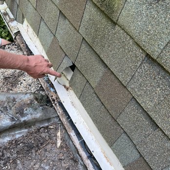 SunLife Sunrooms Spas & More - After eight years incorrect flashing caused $14,000+ repairs to deck/roof of Sunlife Sunrooms. - Windows Installation Near Me - Hickory, North Carolina