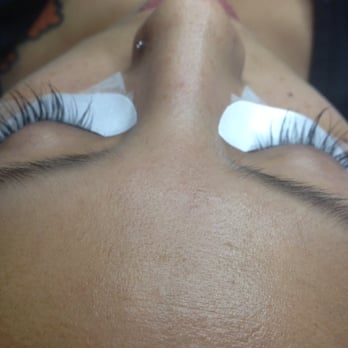 Q Nails & Lashes - These are my eyelashes after 6 weeks! not as full but still plenty of them left - Nail Salons Near Me - Houston, Texas