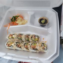 THAI DELIGHT BROADWAY Edmond - Salmon teriyaki roll