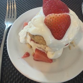 Ed's Bistro - Biscuit with Strawberries - Wine Bars Near Me - La Porte, Texas Ed's Bistro - Biscuit with Strawberries - Wine Bars Near Me - La Porte, Texas