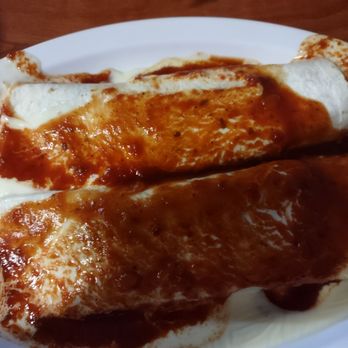 El Centinela Mexican Restaurant - Beeg burritos with red sauce and added queso - Mexican Near Me - Winder, Georgia El Centinela Mexican Restaurant - Beeg burritos with red sauce and added queso - Mexican Near Me - Winder, Georgia
