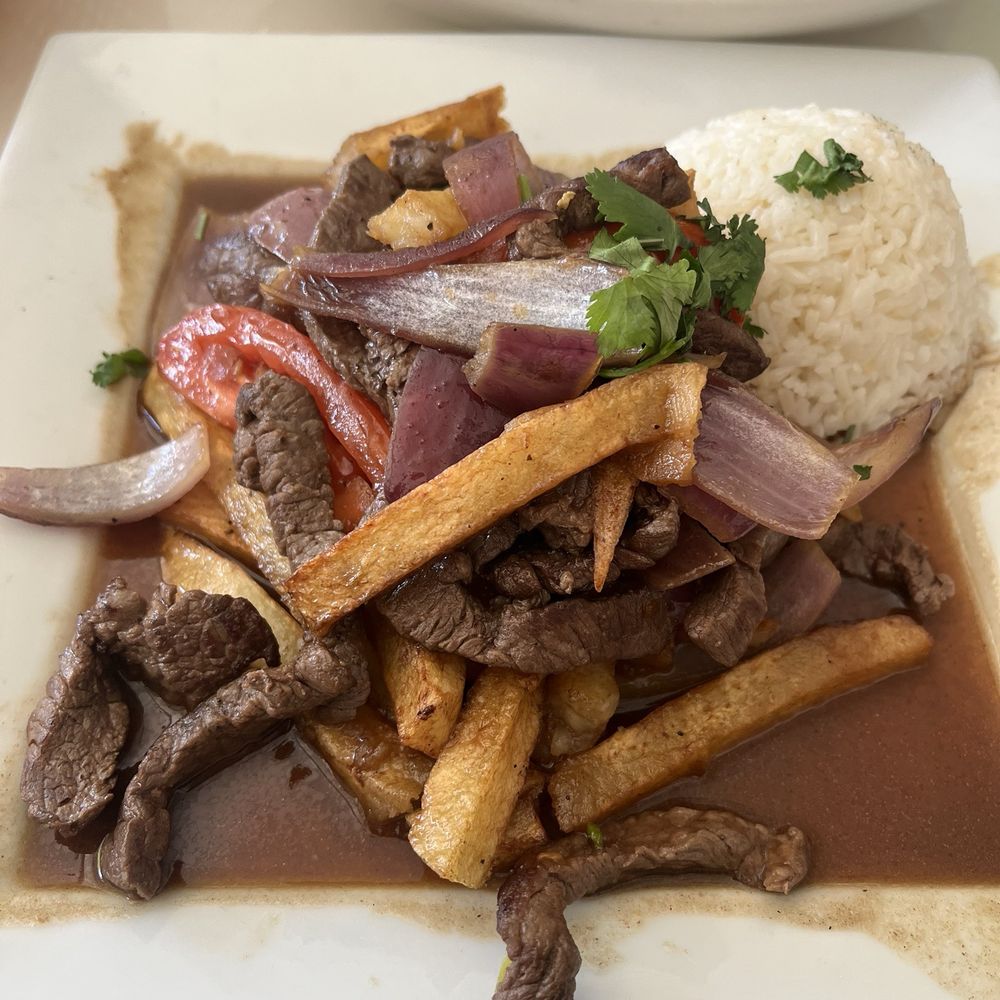 Mamita Peruvian Restaurant - Peruvian Near Me - Glendale, California