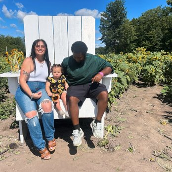 Blake's Orchard & Cider Mill - Photo opp - Fruits & Veggies Near Me - Armada, Michigan Blake's Orchard & Cider Mill - Photo opp - Fruits & Veggies Near Me - Armada, Michigan