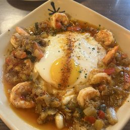 Shrimp & Grits* Shrimp & Grits*