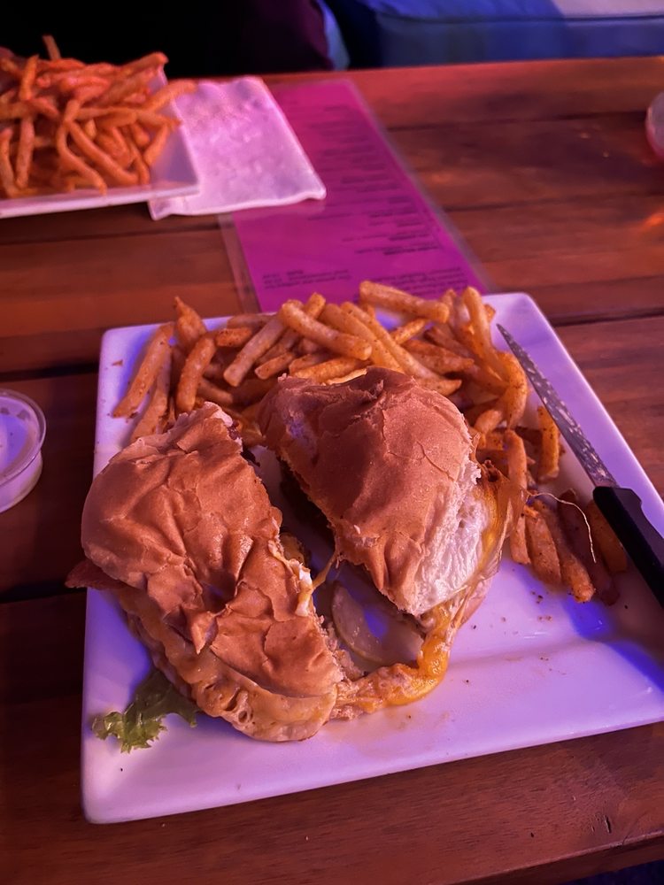 ATMOSPHÈRE HOOKAH LOUNGE CLOSED Updated August 2024 14 Photos