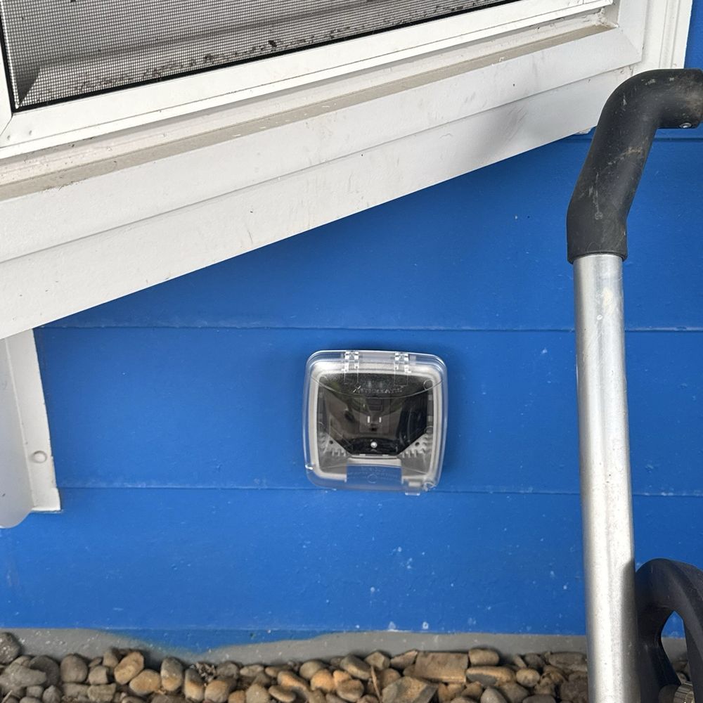 Connections Electric - Outdoor outlet - Electricians Near Me - Salem, Oregon Connections Electric - Outdoor outlet - Electricians Near Me - Salem, Oregon