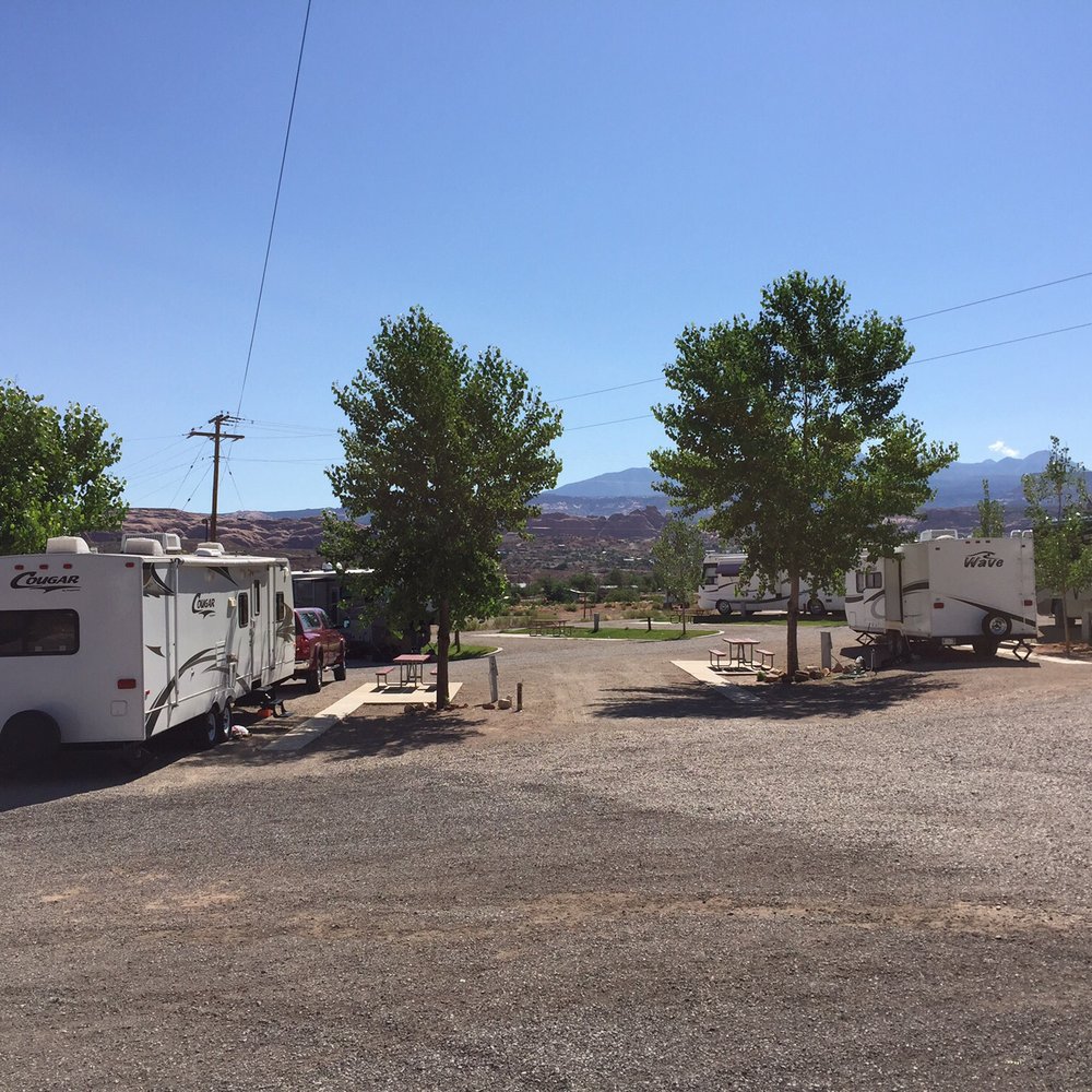 Moab Rim Rv Campark - Trailer sites - RV Rental Near Me - Moab, Utah Moab Rim Rv Campark - Trailer sites - RV Rental Near Me - Moab, Utah