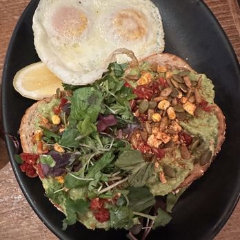 Beatrix - Streeterville - Avocado Toast - New American Near Me - Chicago, Illinois
