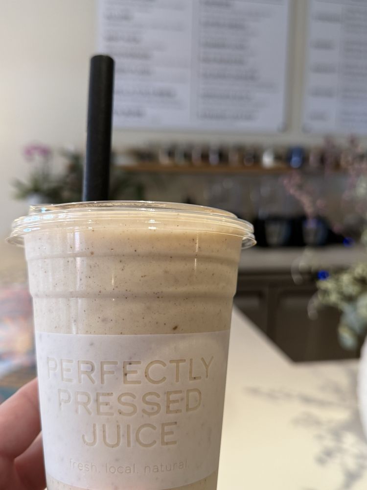 Perfectly Pressed Carmel Logo