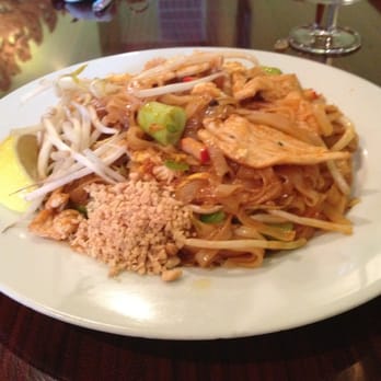 Kao Thai - Pad Thai yummers!! - Thai Near Me - Silver Spring, Maryland