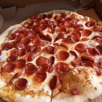 Husick’s By Forester - Pepperoni pizza. - Beer Gardens Near Me - Clarksburg, California Husick’s By Forester - Pepperoni pizza. - Beer Gardens Near Me - Clarksburg, California