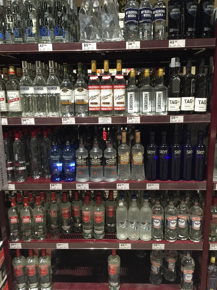 DAN MURPHY’S Centro Colonnades, Noarlunga South Australia, Australia