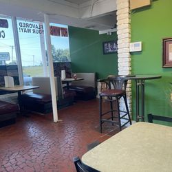 Old School Hot Wings - Interior