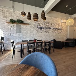 The Pamplemousse Project - Large seating space