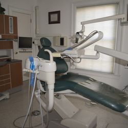 William C Tinelli, DDS