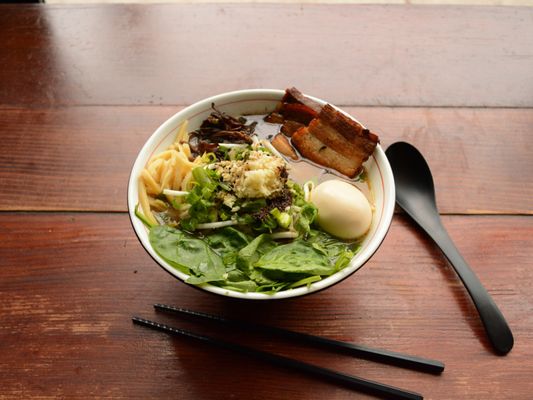 Nuna Ramen by null