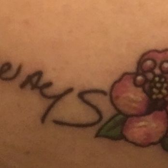 Family Tattoo - Tattoo Near Me - Chicago, Illinois