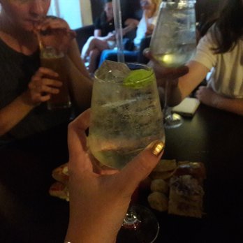 Les Rouges - Spritz Genovese - Wine Bars Near Me - Genova, GE