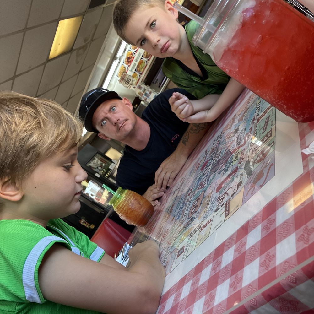 Roys Cafe - Love this place - Cafes Near Me - Barstow, California Roys Cafe - Love this place - Cafes Near Me - Barstow, California
