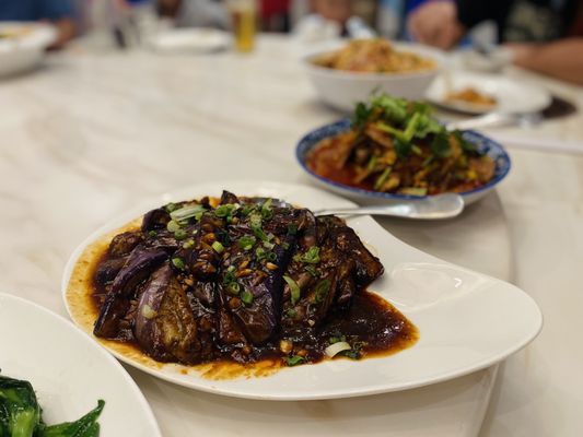Mainland China Bistro by null