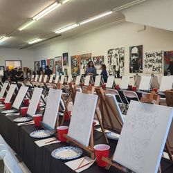 Moya Art Gallery and Studio - Ready for a large group of students
