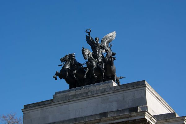Wellington Arch by null