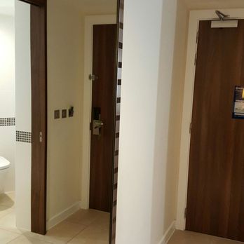 Hampton By Hilton London Waterloo - Hotels Near Me - London, XGL Hampton By Hilton London Waterloo - Hotels Near Me - London, XGL