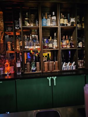 Mutiny Bar by null