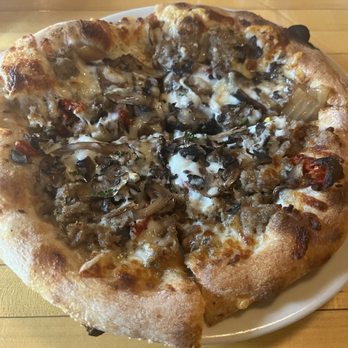 American Flatbread Stowe - Maple Small New Vermont Sausage - Pizza Near Me - Stowe, Vermont