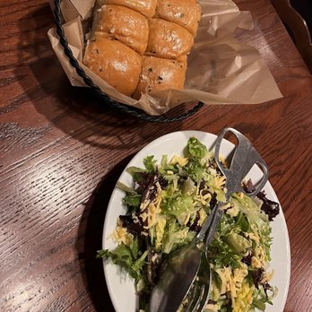 Liberty Tree Tavern - Bread and Declaration Salad - New American Near Me - Lake Buena Vista, Florida Liberty Tree Tavern - Bread and Declaration Salad - New American Near Me - Lake Buena Vista, Florida