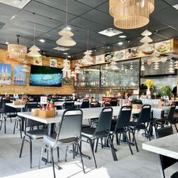 Pho Zone - Very nice inside