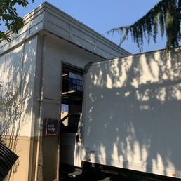 Cargo truck oil change?  No problem!