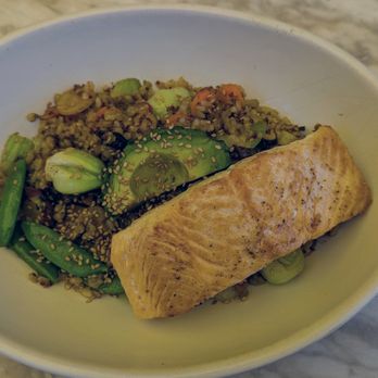 True Food Kitchen - Ancient grain bowl with salmon - New American Near Me - Austin, Texas True Food Kitchen - Ancient grain bowl with salmon - New American Near Me - Austin, Texas