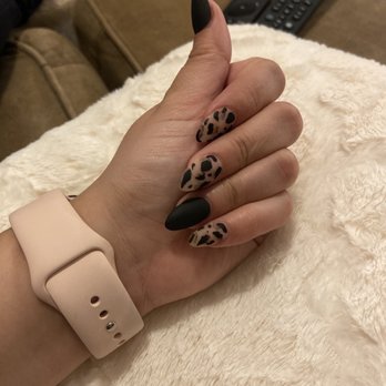 Malibu Nails And Spa - Nail Salons Near Me - Montgomery, Texas