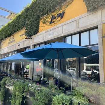 La ong - Storefront - Thai Near Me - Beverly Hills, California La ong - Storefront - Thai Near Me - Beverly Hills, California