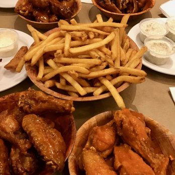 Duff's Famous Wings - Medium Wings + Hot Honey Garlic! YUM - Chicken Wings Near Me - Toronto, Ontario