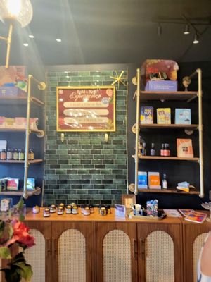 Authentic Books by null