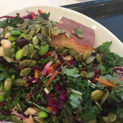 OAK - Build your own salad: kale, smoked salmon, beans and pumpkin seeds