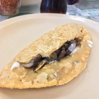 Casa de Toño - Mushroom quesadilla - Mexican Near Me - Ciudad de México, DIF Casa de Toño - Mushroom quesadilla - Mexican Near Me - Ciudad de México, DIF