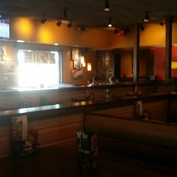 Applebee's Grill + Bar - Inside - Sports Bars Near Me - Conroe, Texas