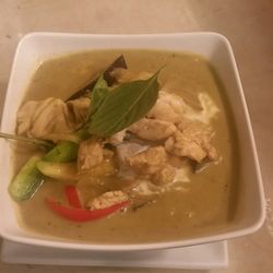 Pra Thai - Thai green chicken curry