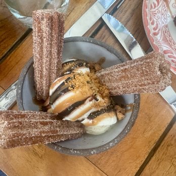Arriba Abajo - churro ice cream - Mexican Near Me - Austin, Texas